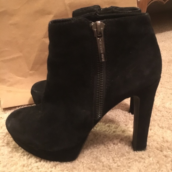 Gianni Bini | Black Suede Livv Ankle Booties | 8.5 - Picture 7 of 8